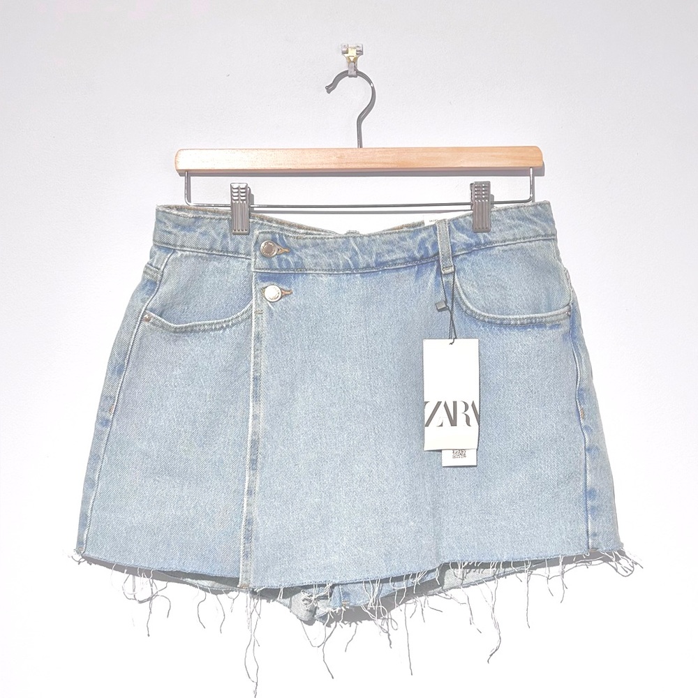 NWT ZARA frayed wrap denim skort (light blue)